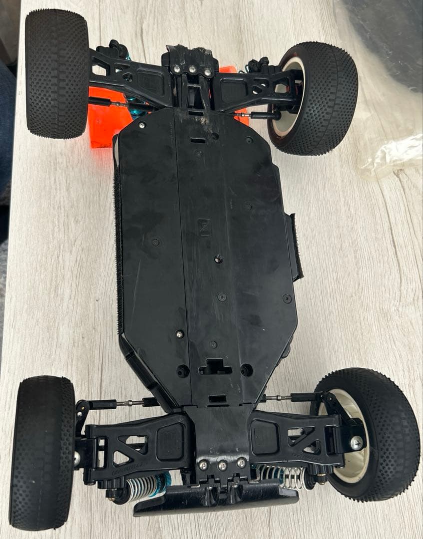 TT02B 4WDラジコン