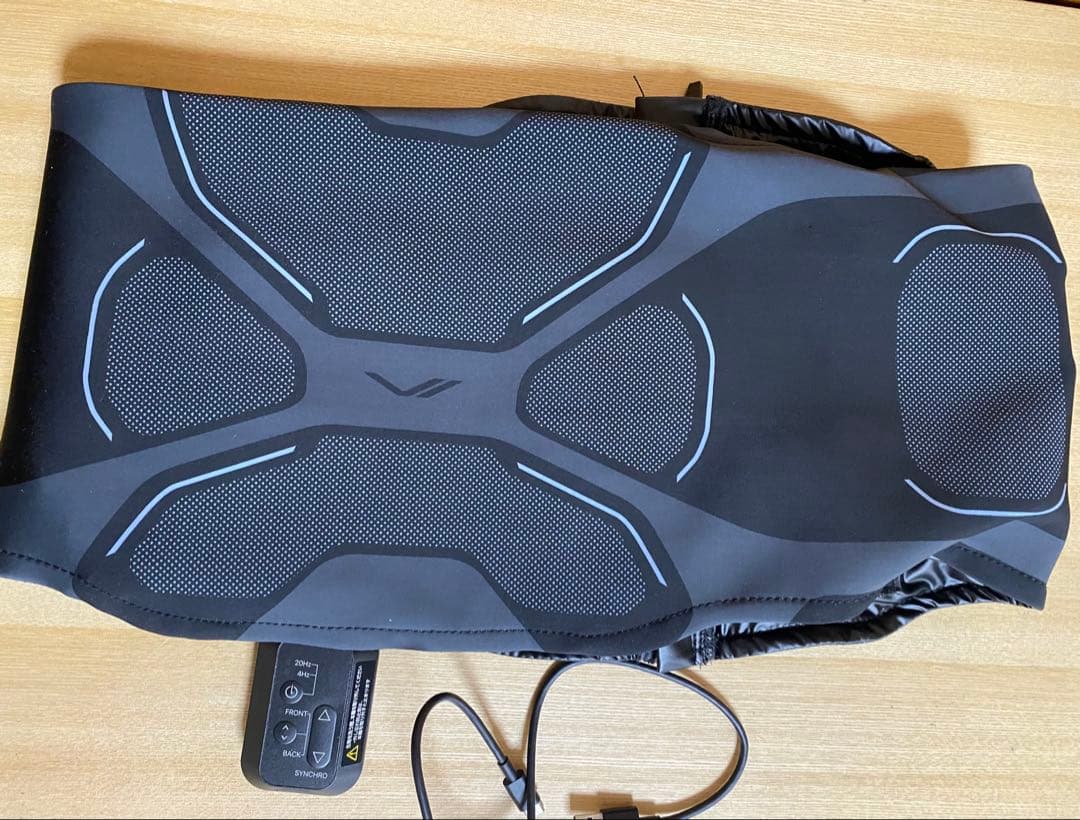 K*様 シックスパッド コアベルト 2 専用コントローラー付 Lサイズ