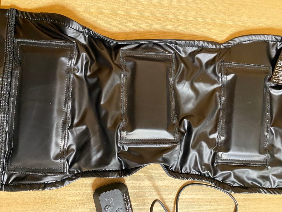 K*様 シックスパッド コアベルト 2 専用コントローラー付 Lサイズ