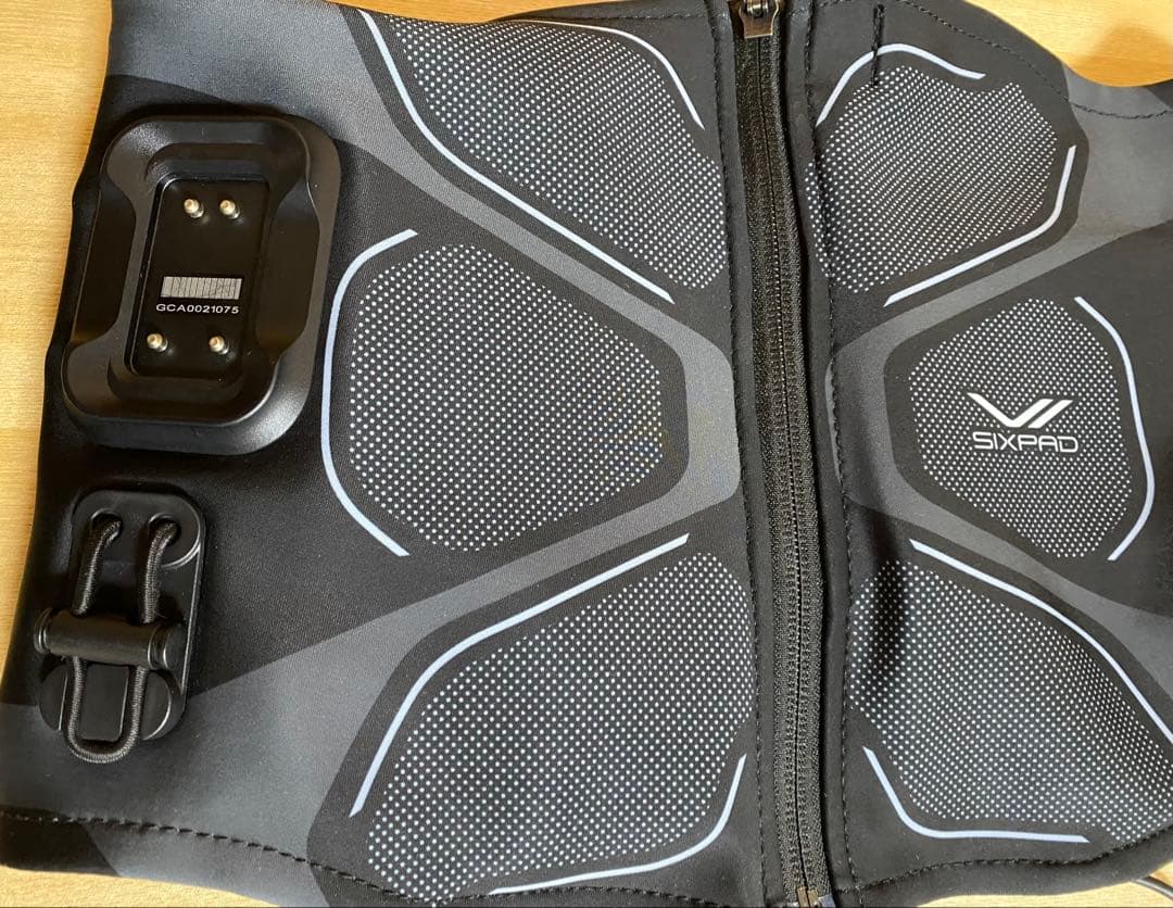 K*様 シックスパッド コアベルト 2 専用コントローラー付 Lサイズ
