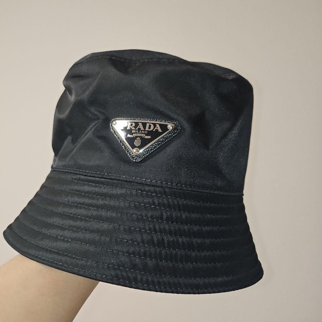 ゆ*う様 PRADA ブラック バケットハット 再生ナイロン