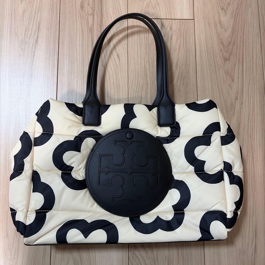 新品未使用 トリーバーチ ナイロン トートバッグ エラ プリント パッファー