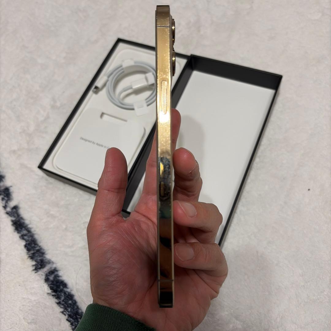 美品！iPhone 12 ProMax ゴールド 本体 256gb