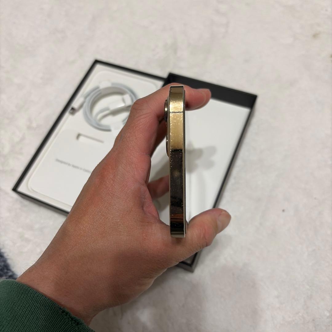 美品！iPhone 12 ProMax ゴールド 本体 256gb