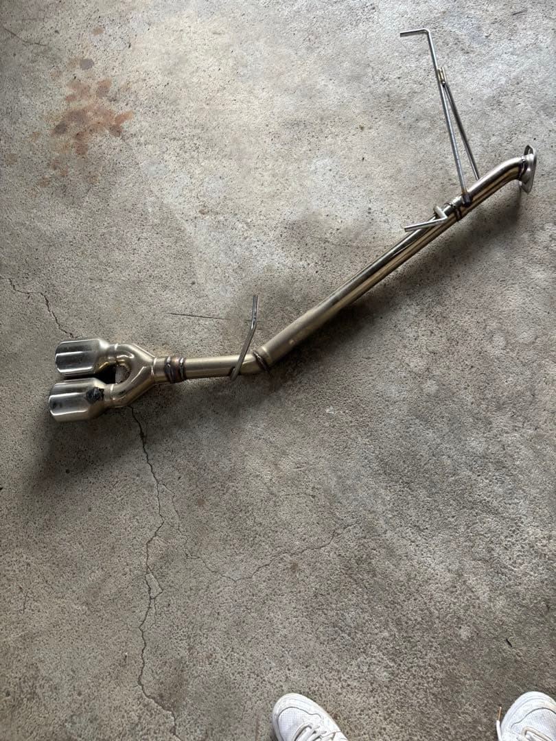 ヴォクシー70 スリーキャッツマフラー　2本だし