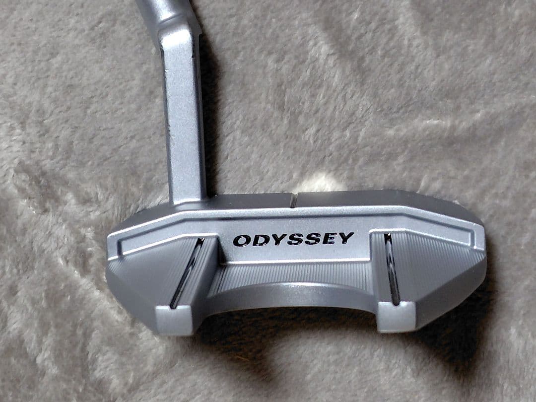 Odyssey White Hot OG 7CH パター 33インチ