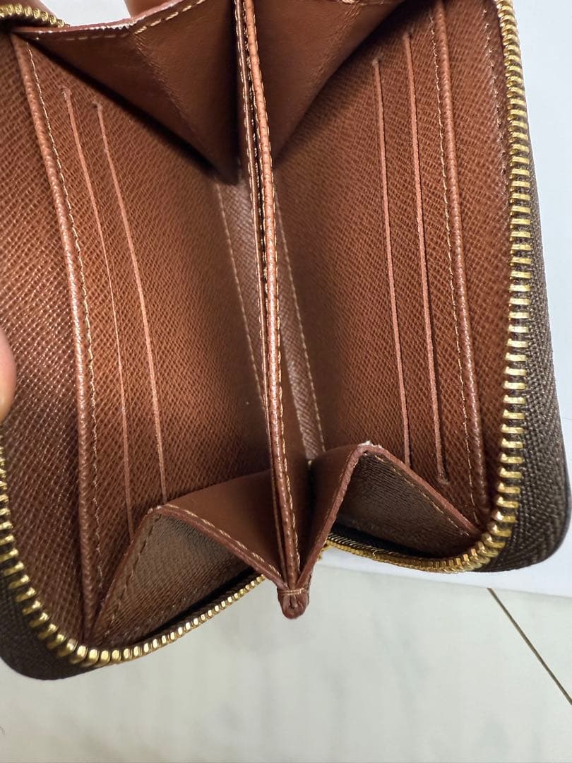 現行品 美品ルイヴィトン　ジッピー・ パース　モノグラム　財布