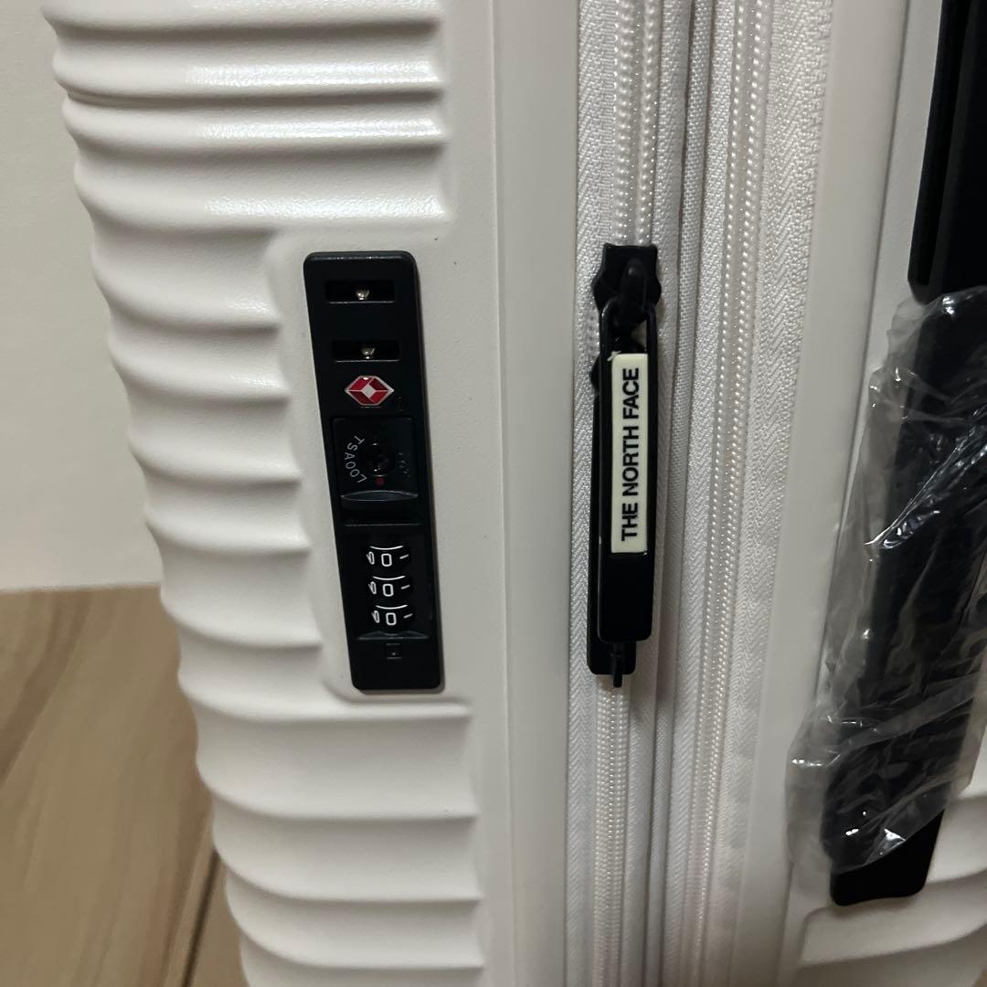 THE NORTH FACE キャリーケース　スーツケース　20インチ　白