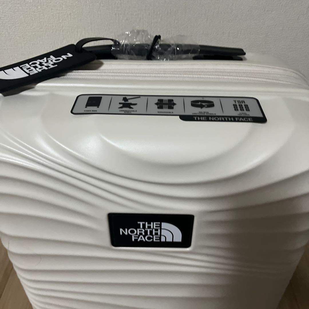 THE NORTH FACE キャリーケース　スーツケース　20インチ　白