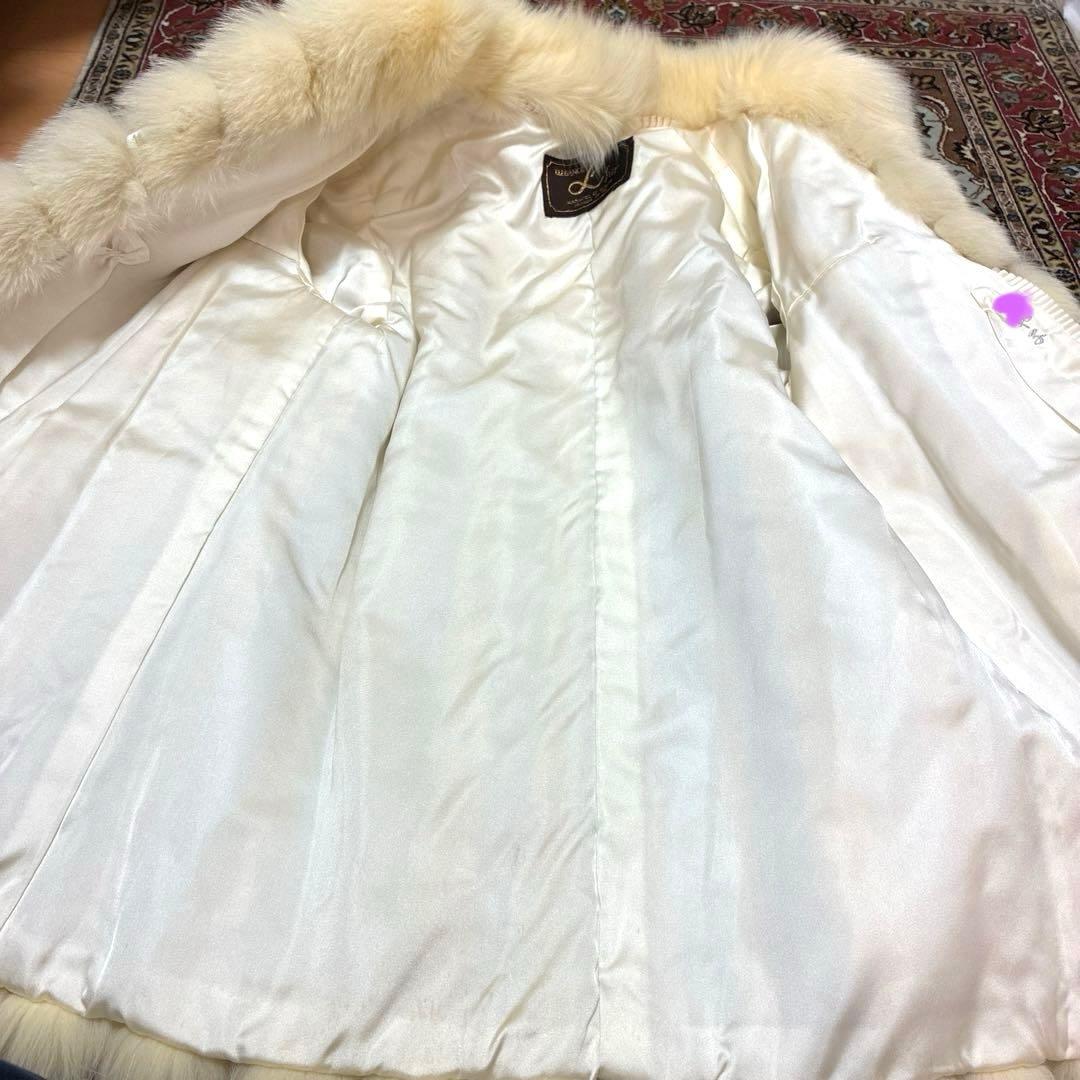【美品】クリーム色の毛皮コート、毛皮　Elegance Fur ファーコート