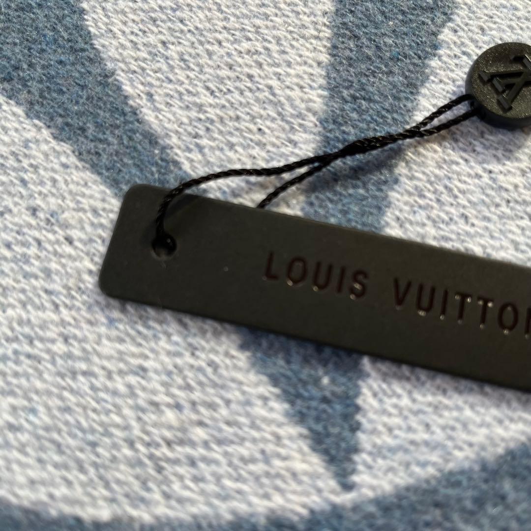 新品タグ付き★Louis Vuitton ブルー　マフラー ロゴ入り　ノベルティ
