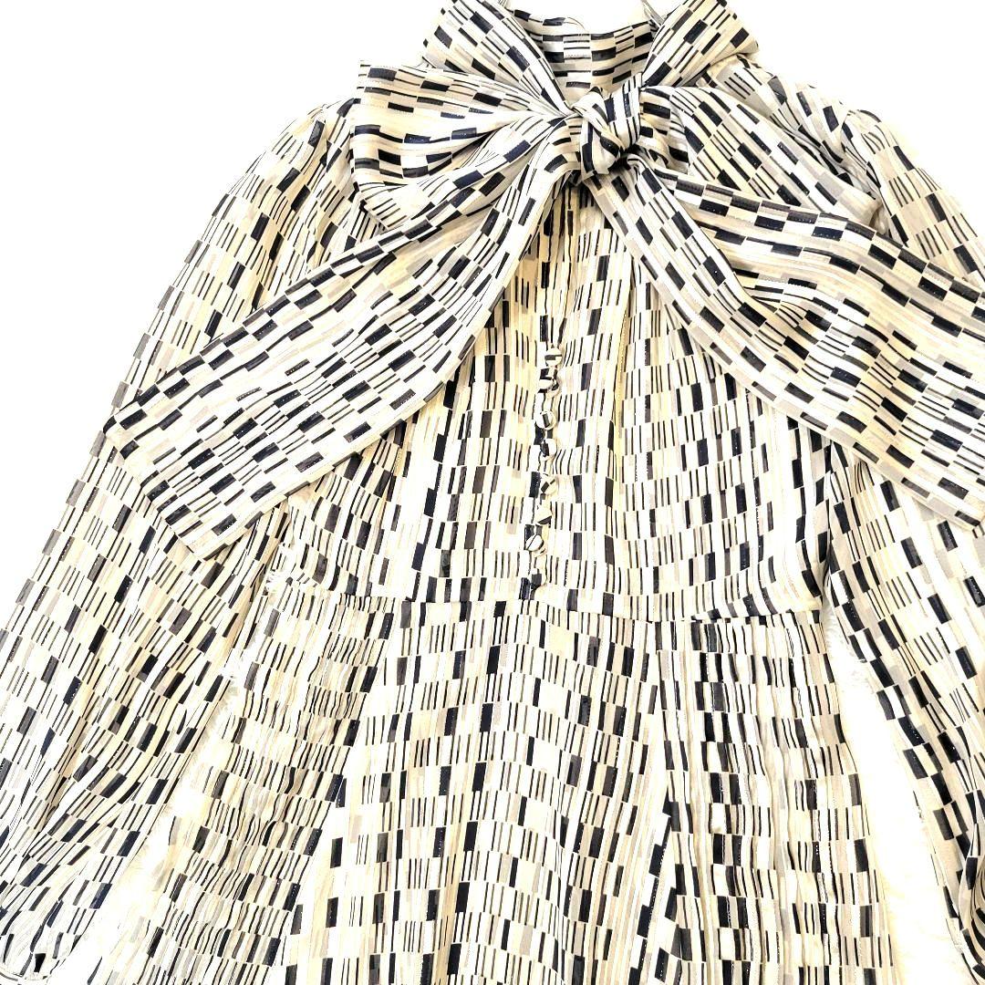 ​【美品】フレイアイディー プリントボウタイワンピース 0　倉科カナさん着用