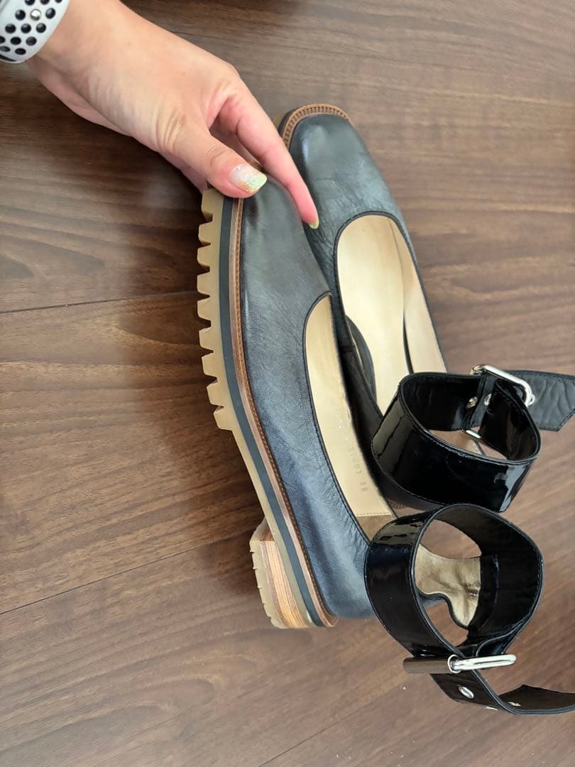 Vivienne westwood アンクルストラップ黒フラットシューズ