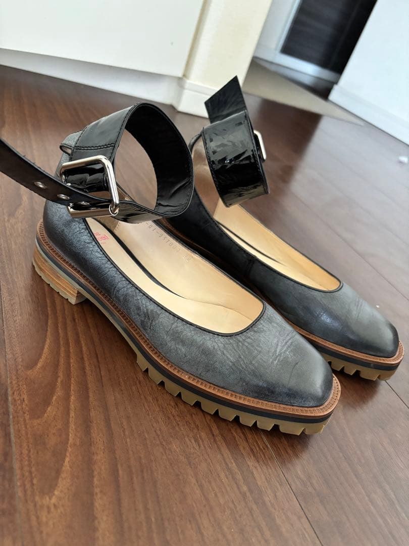 Vivienne westwood アンクルストラップ黒フラットシューズ