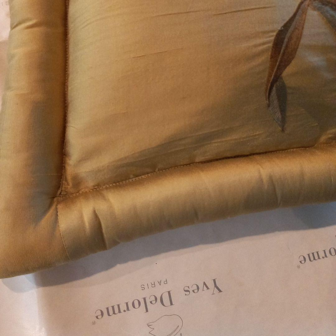 Yves Delormeクッションカバー