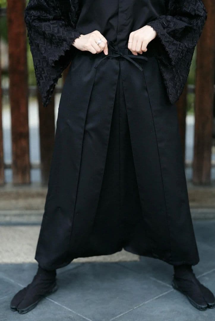 sou sou　 梳毛　袴富士　濡羽色