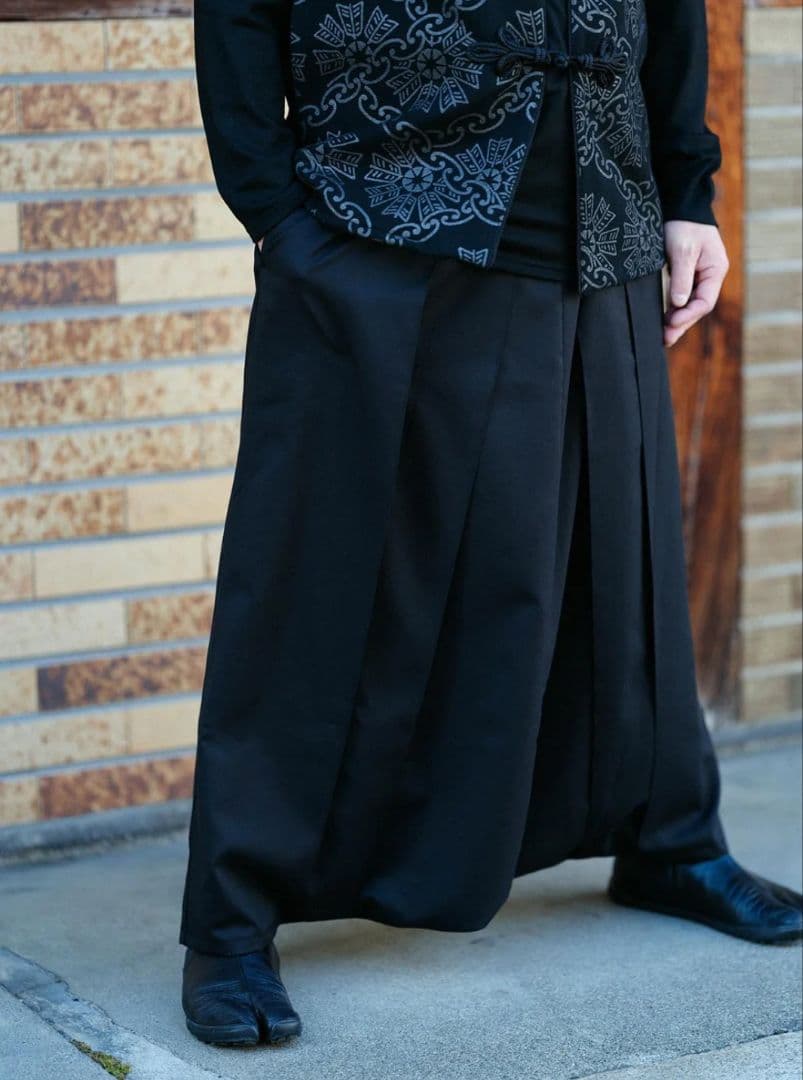 sou sou　 梳毛　袴富士　濡羽色