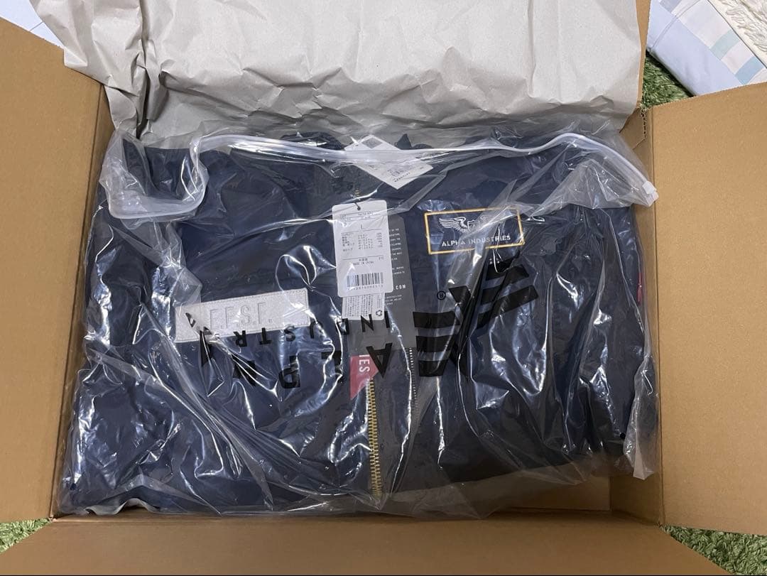 STRICT-G ALPHAフーデッドリブジャケット『ガンダム』アムロモデル