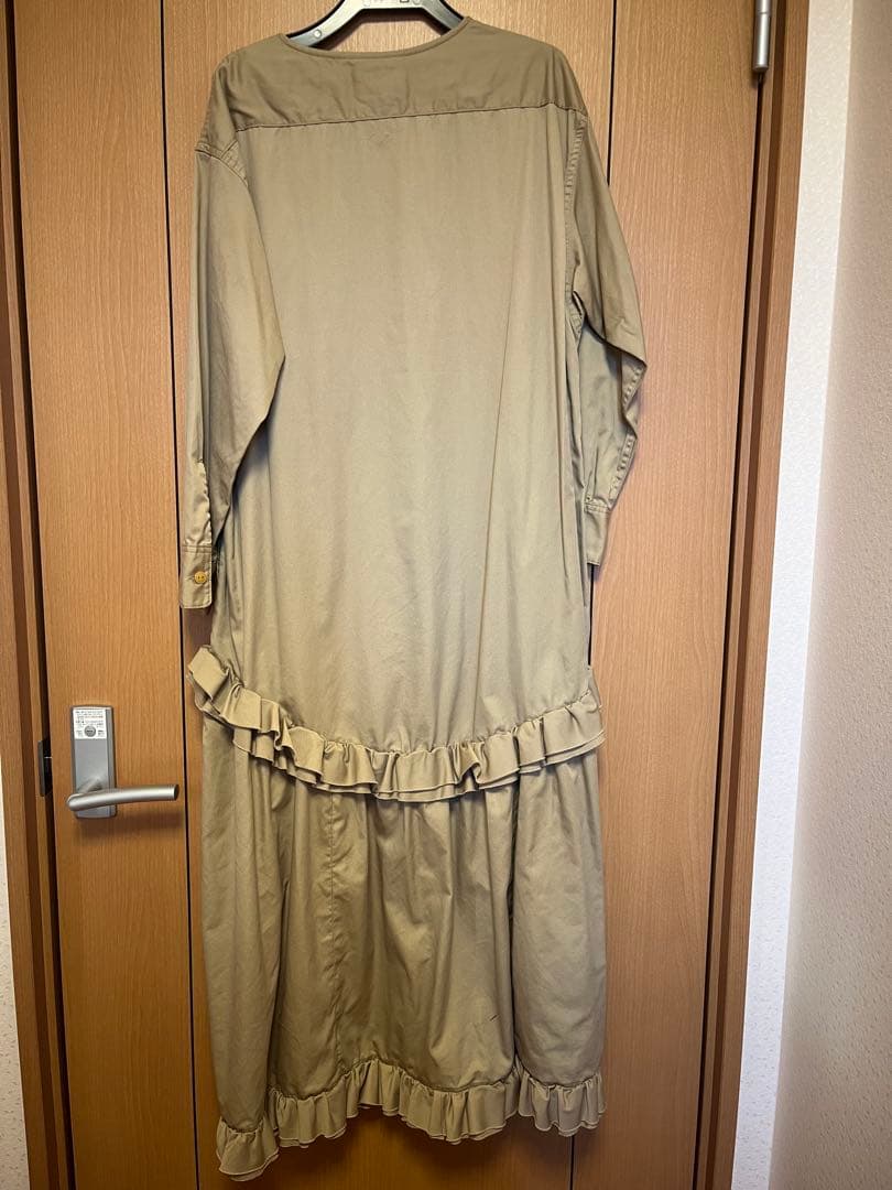 GO TO HOLLYWOOD 新品タグ付　フリル付きワンピ 01