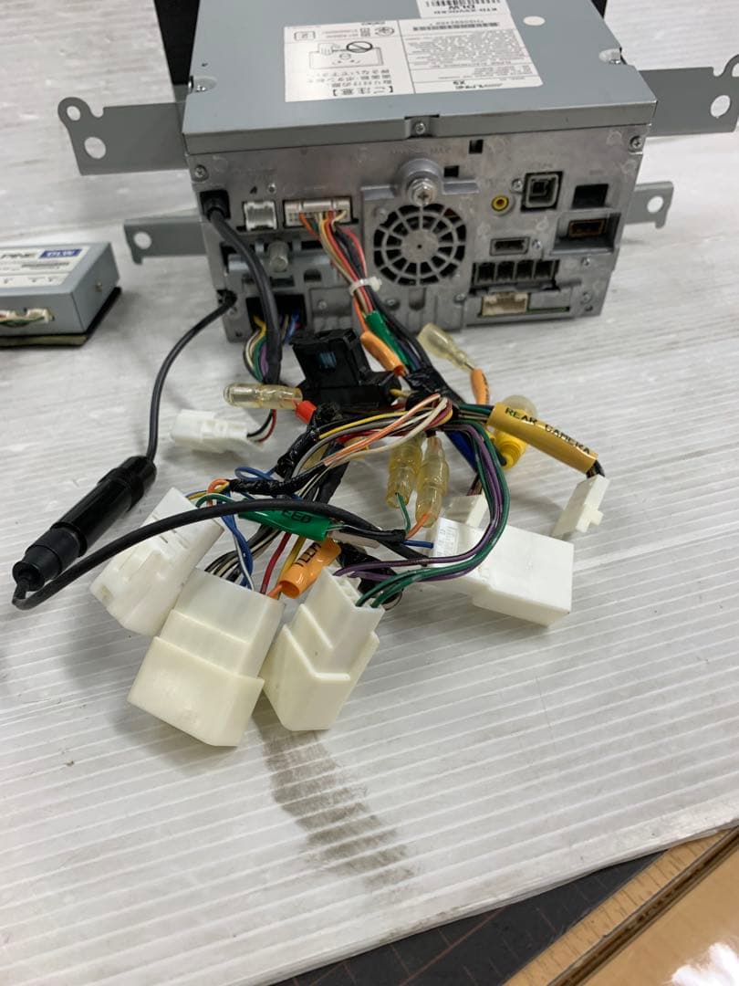 80 ヴォクシー　ALPINE X9 ジャンク品