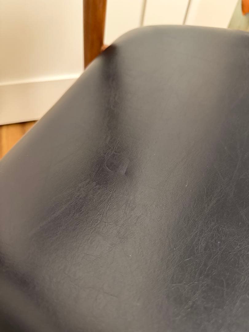 【カリモク60】Tチェア ダイニングチェア スタンダードブラック