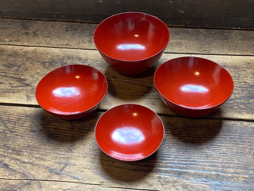 ミャ　プロフ必読願います♪ 能登蔵出し 輪島塗 朱漆 入れ子 四つ椀 4客