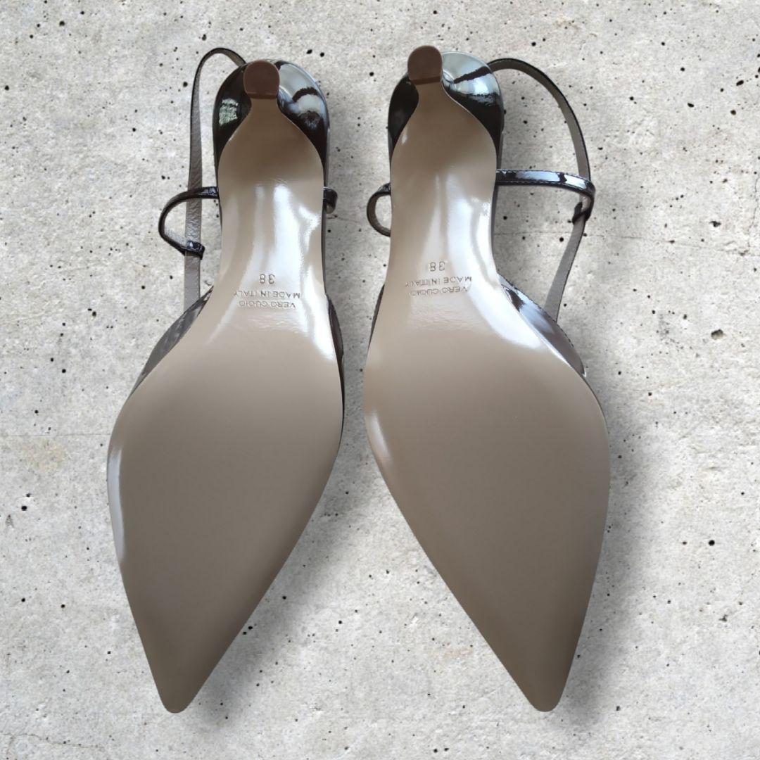 NEBULONIE ブラウン エナメル　ポインテッドトゥ シューズ 38