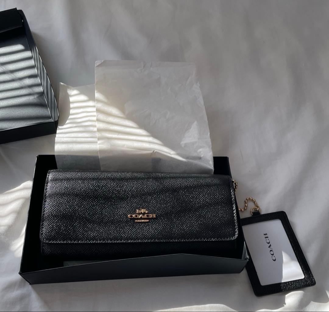 コーチ　財布　長財布　レザー　ブラック　パスケース付き