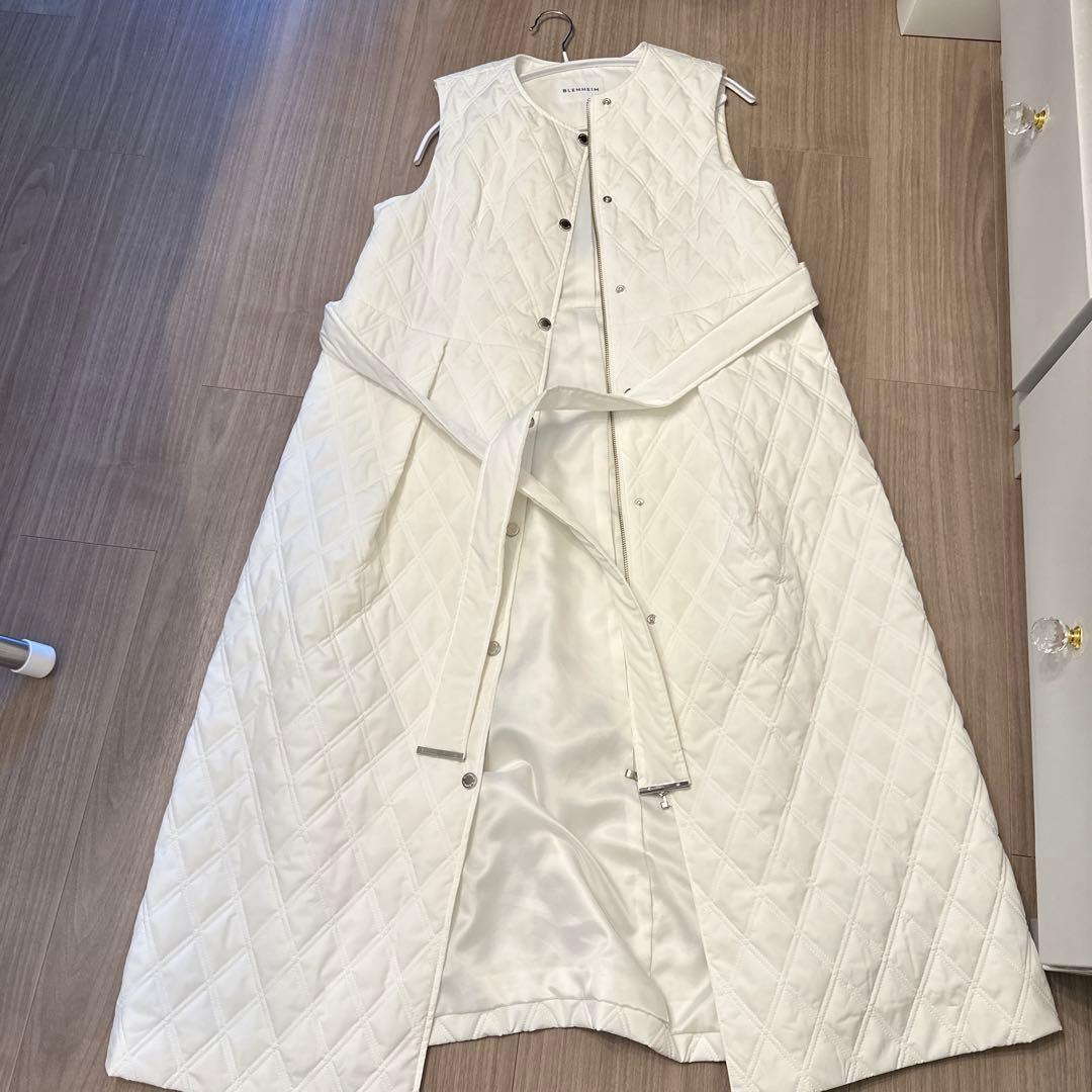 BLENHEIM ドットボタンキルティングロングジレ　WHITE S