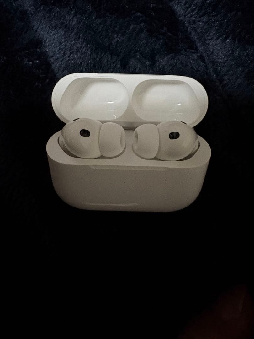 RApple AirPods Pro 3 ほぼ未使用　AppleCare