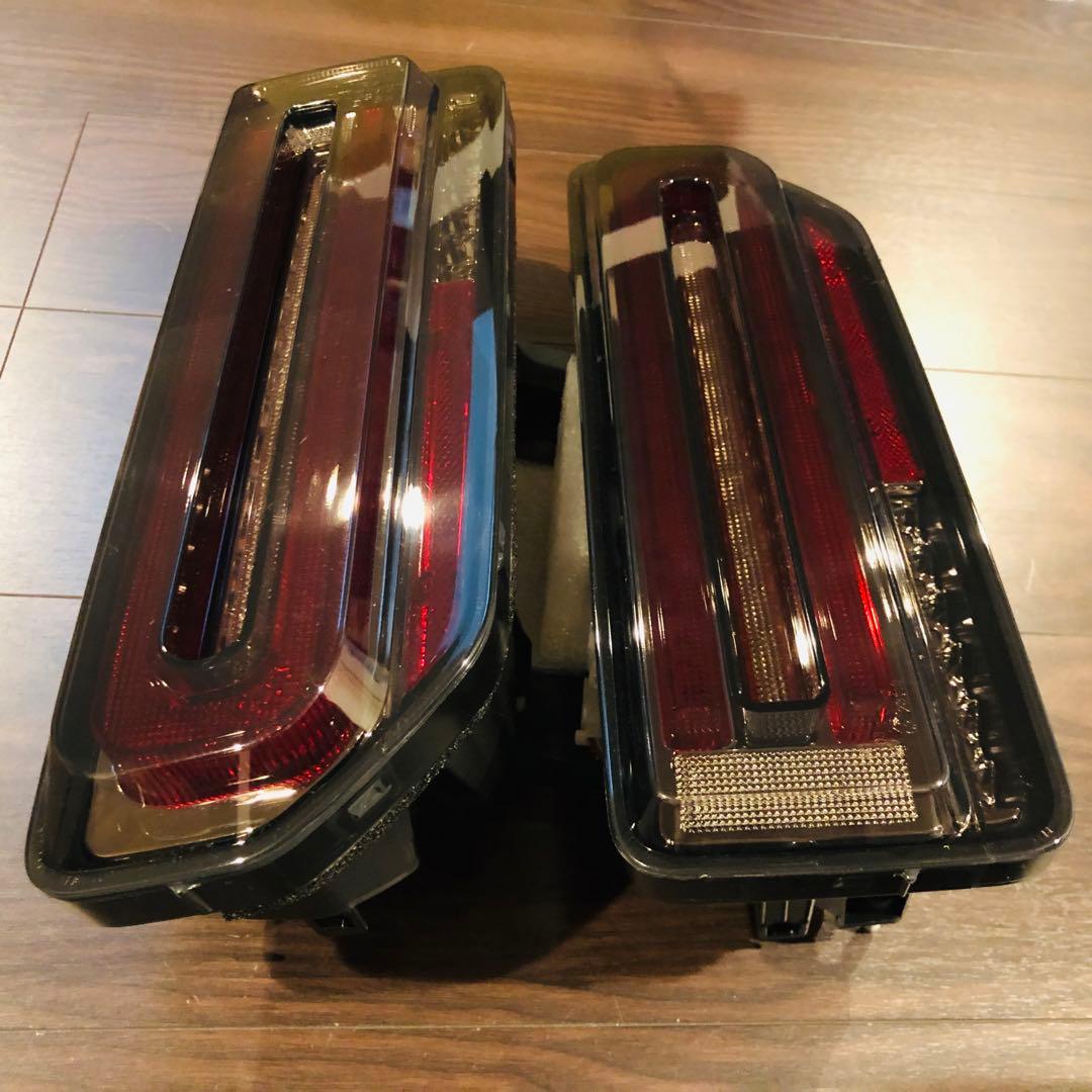 ジムニーJB64・74W 新型ベンツ風Gタイプ仕様 LED スモークテールランプ