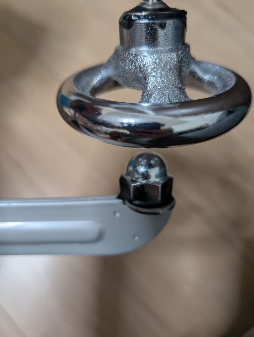 スキーブーツ、スノーボードハードブーツのシェル出し用クランプ