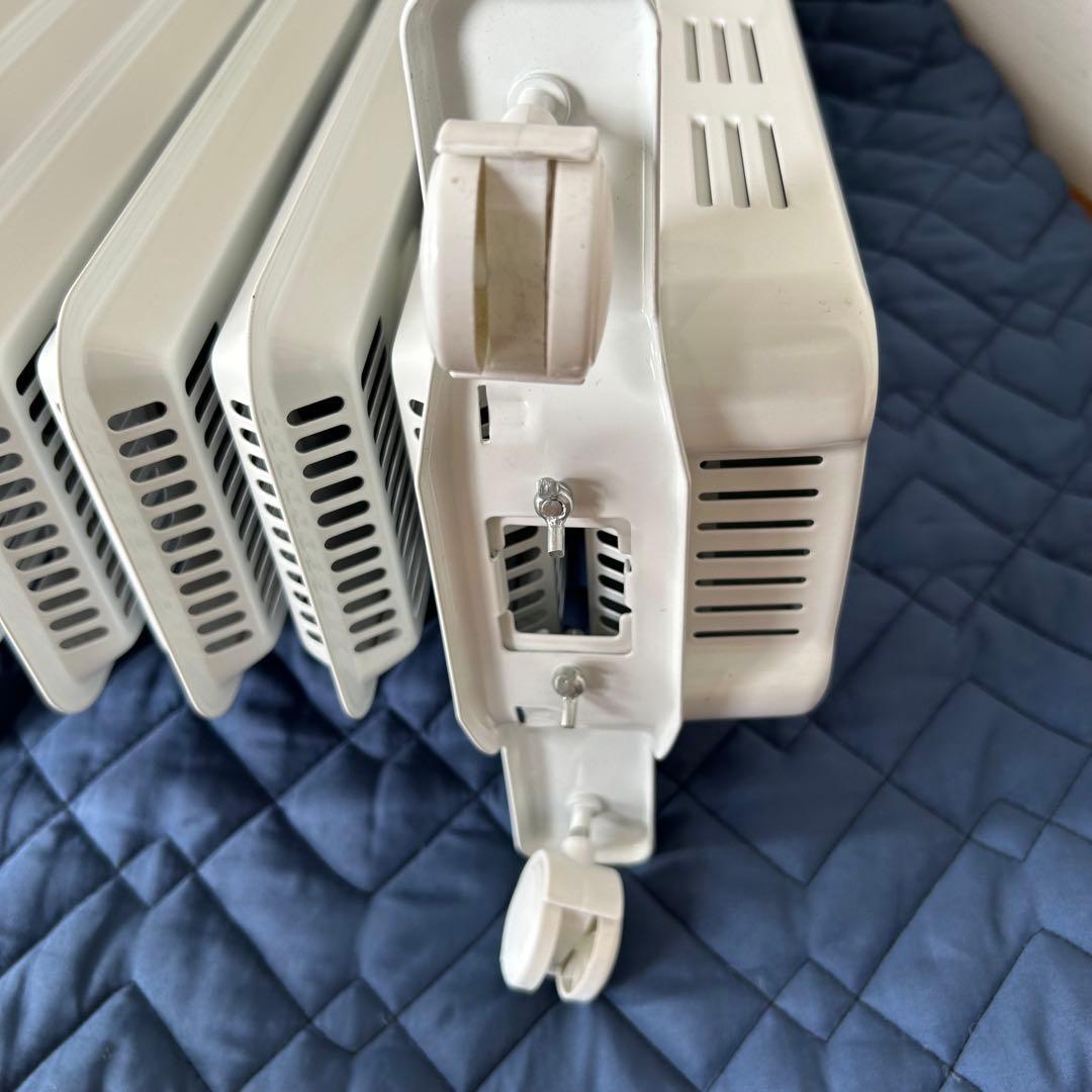 【美品】Dimplex　オイルレスヒーター　B04型　 ECR12E