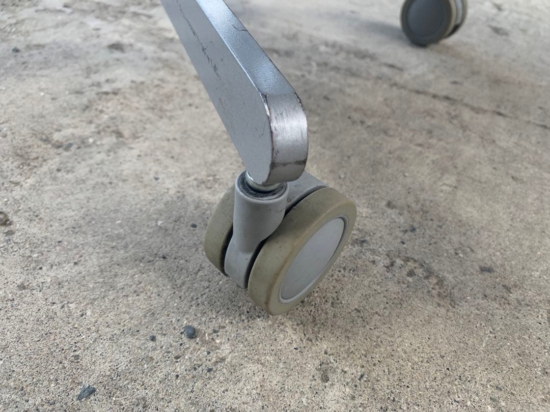 Cassina ixc. BOOMERANG キャスター ビンテージ No.1