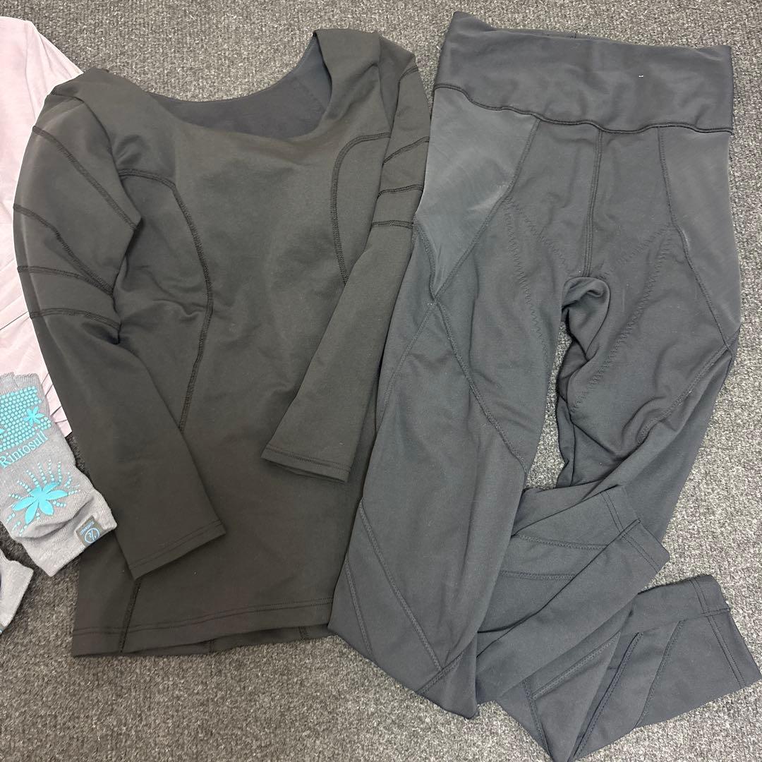 リントスル lava 着圧 ヨガウェア L 2枚 レギンスL1枚　靴下1枚セット