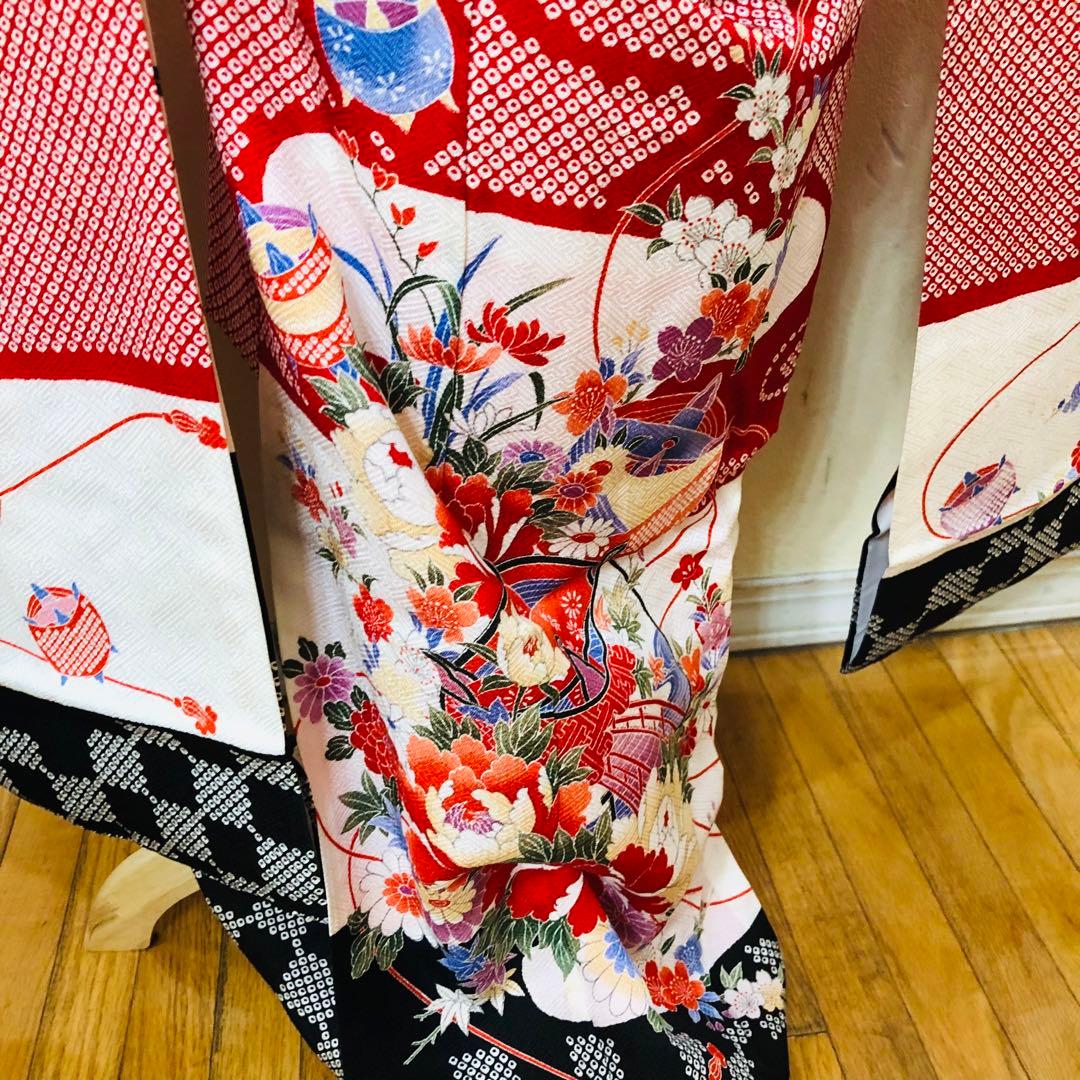 七五三 七歳‼️正絹絞り豪華絢爛‼️手毬花々金彩煌びやか際立つ銘品‼️作り帯楽々人気