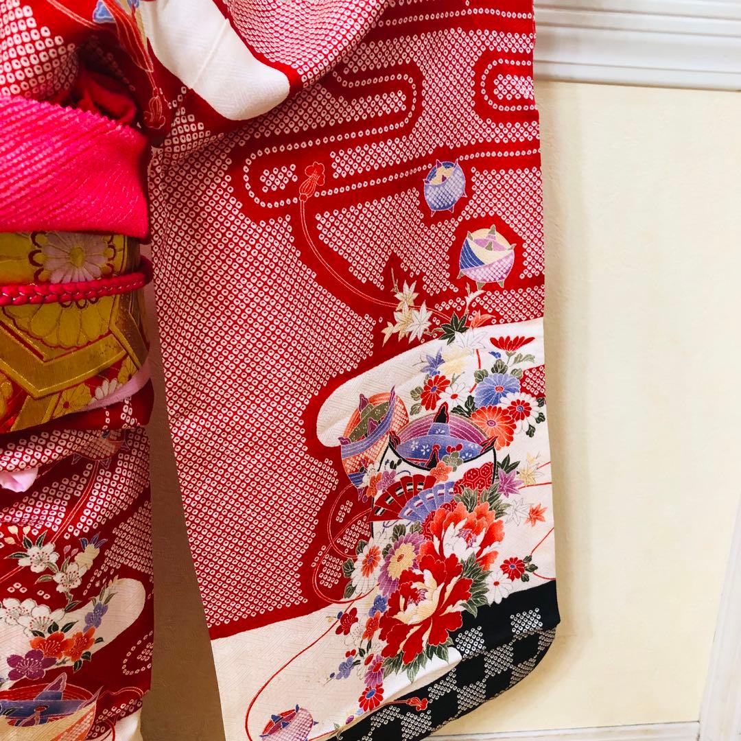 七五三 七歳‼️正絹絞り豪華絢爛‼️手毬花々金彩煌びやか際立つ銘品‼️作り帯楽々人気
