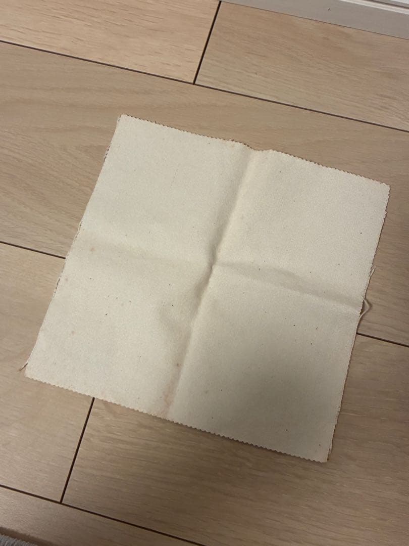 カミーユ・フォルネ　ウォレット　二つ折り財布　グレー