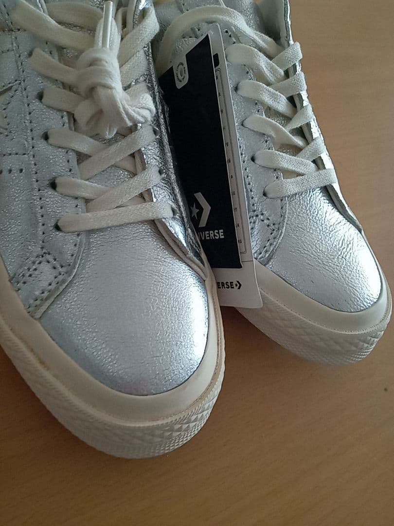 CONVERSE ONE STAR メタリック スニーカー