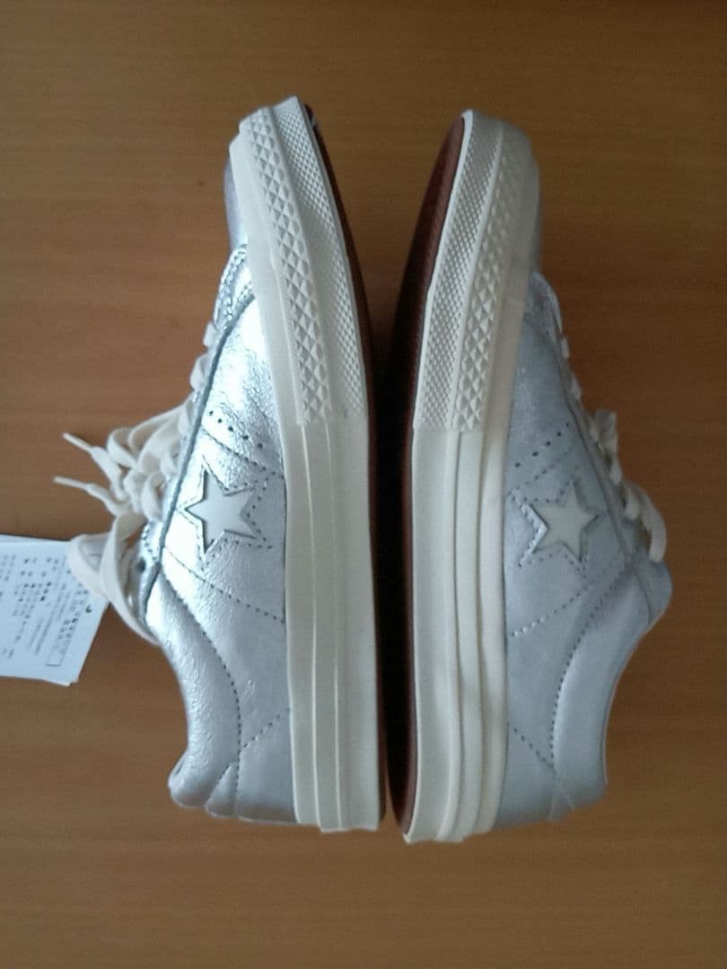 CONVERSE ONE STAR メタリック スニーカー