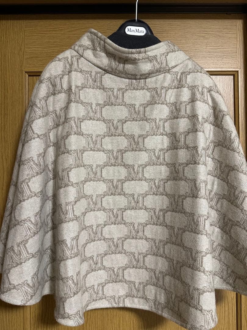 ★MaxMara Mロゴ ポンチョ新品未使用
