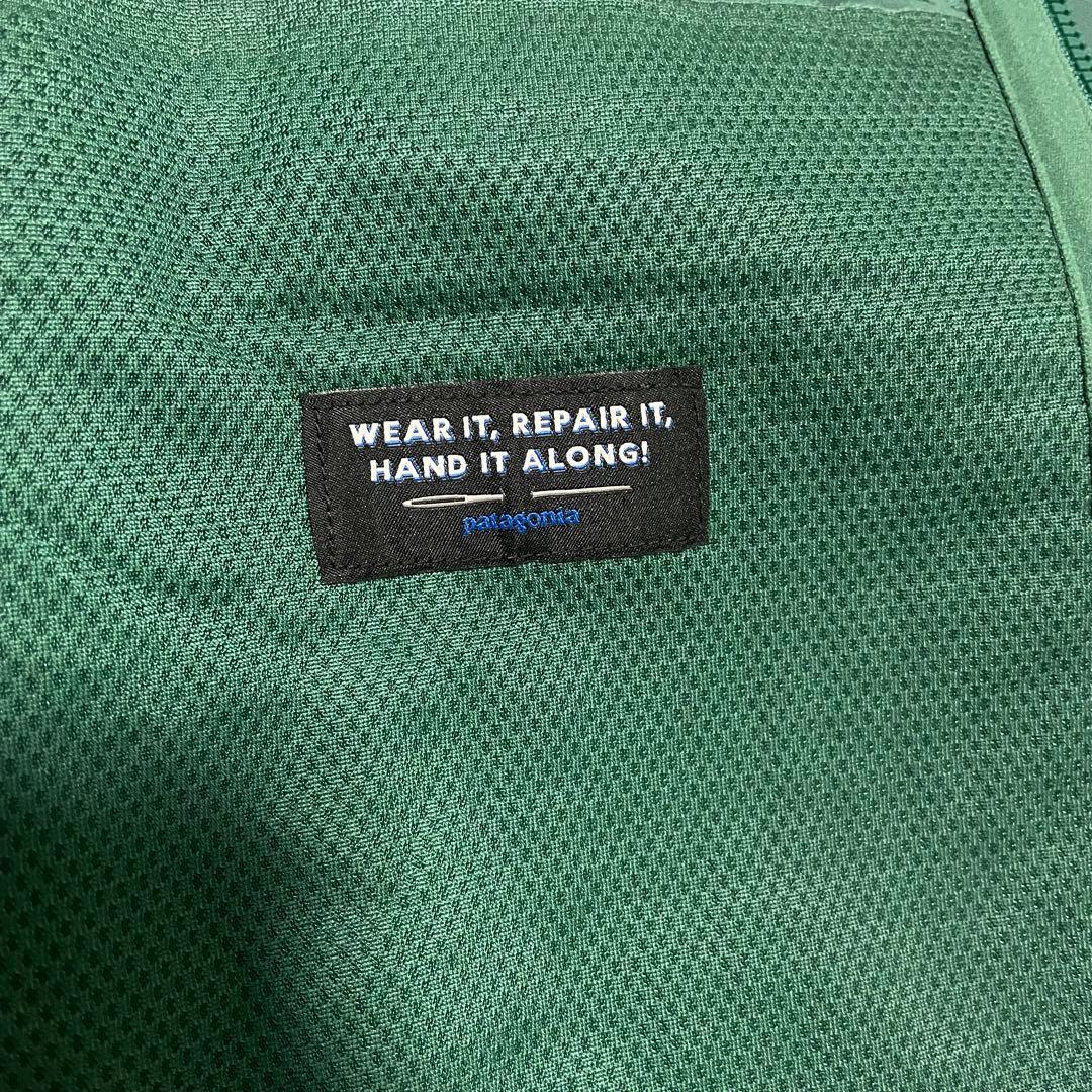 Patagonia R1 テックフェイス・フィッツロイ・トラウト・フーディ