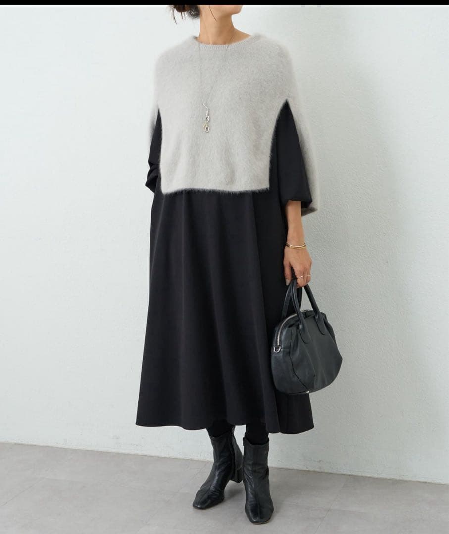 美品 ☆ファーニットポンチョ BEARDSLEY(ビアズリー