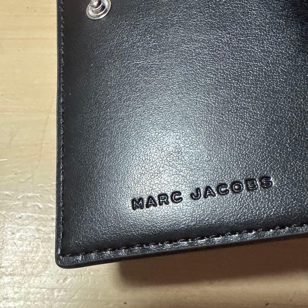 【美品】　MARC JACOBS マークジェイコブス　財布　シルバー　ラメ