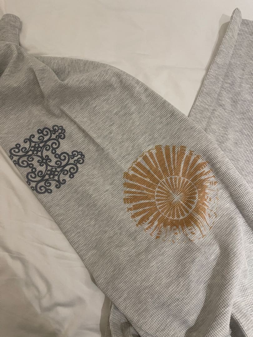 toomuchtax ジップアップパーカー