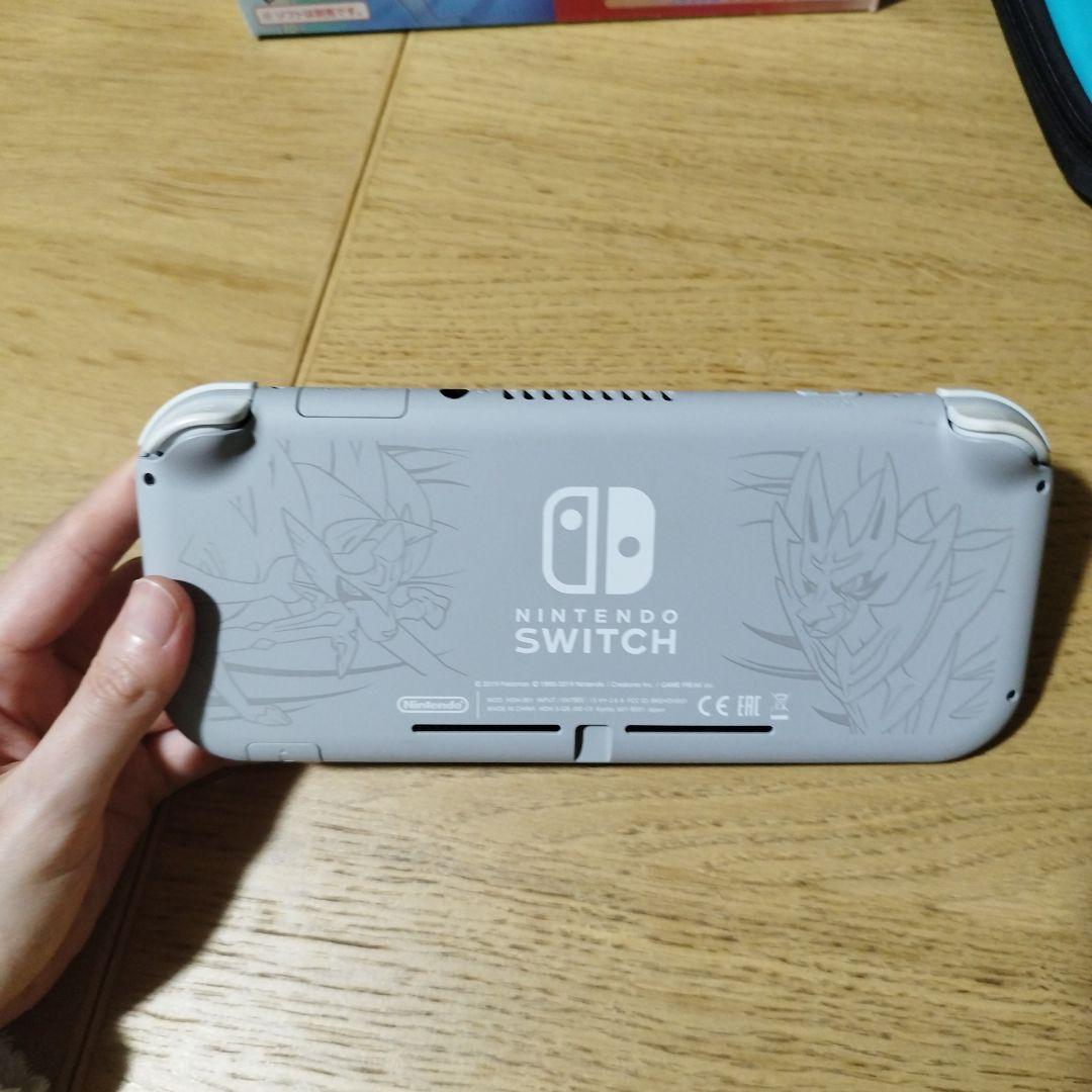 Nintendo Switch Lite 限定カラー