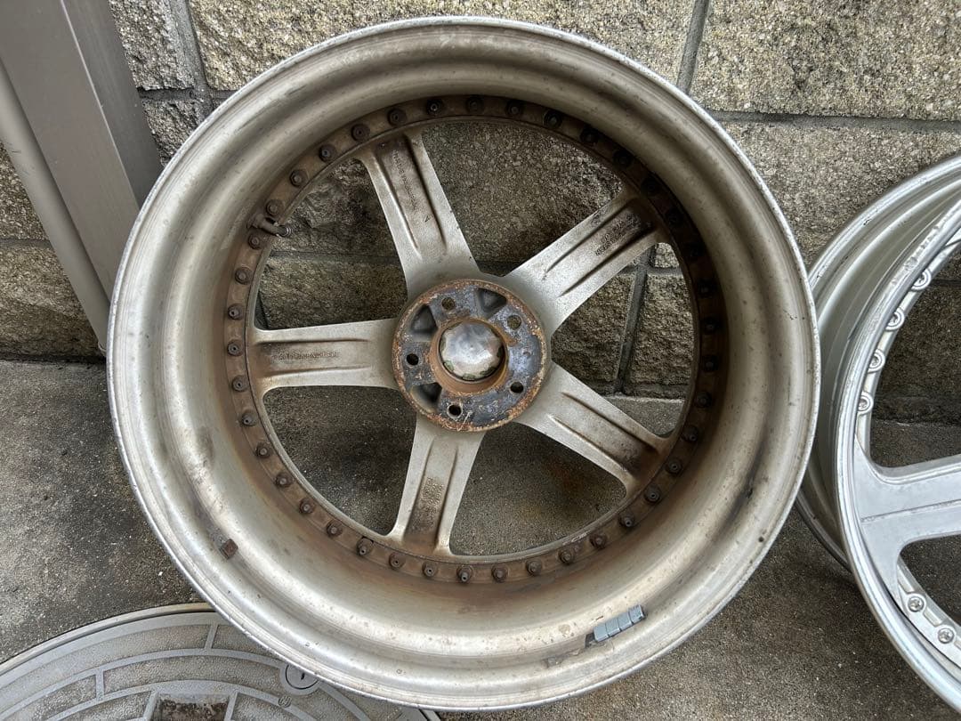 トラフィックスターRTS4本 20インチ 8.5J/9.5J タイヤ1本付バリ溝