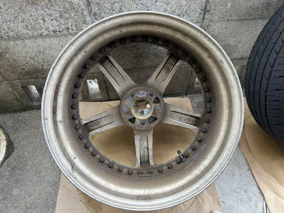 トラフィックスターRTS4本 20インチ 8.5J/9.5J タイヤ1本付バリ溝