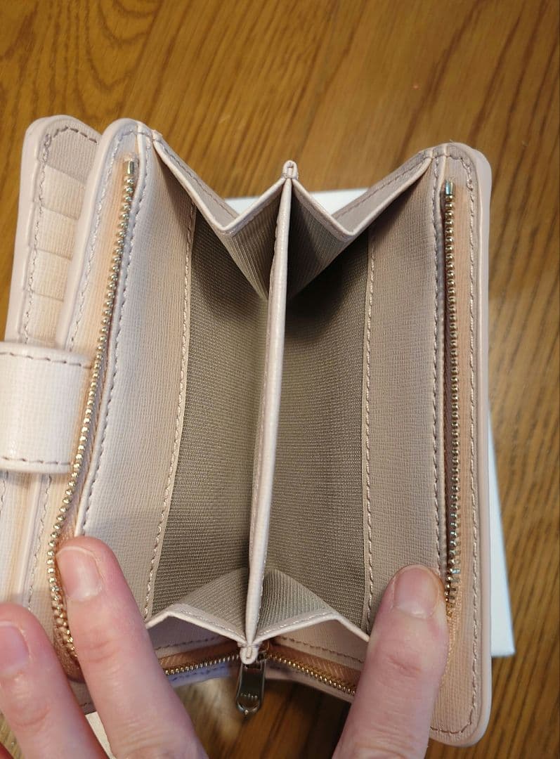 FURLA 二つ折り財布 ピンク