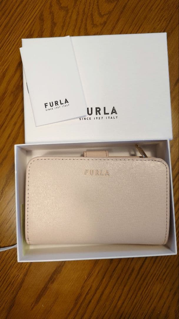 FURLA 二つ折り財布 ピンク